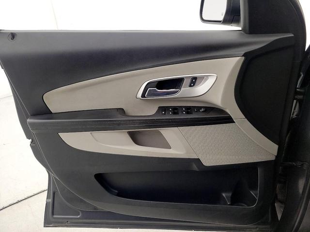Photo of 2017 Gray Chevrolet Equinox