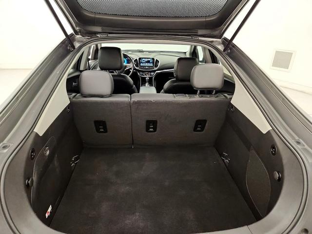 Photo of 2017 Silver Chevrolet Volt