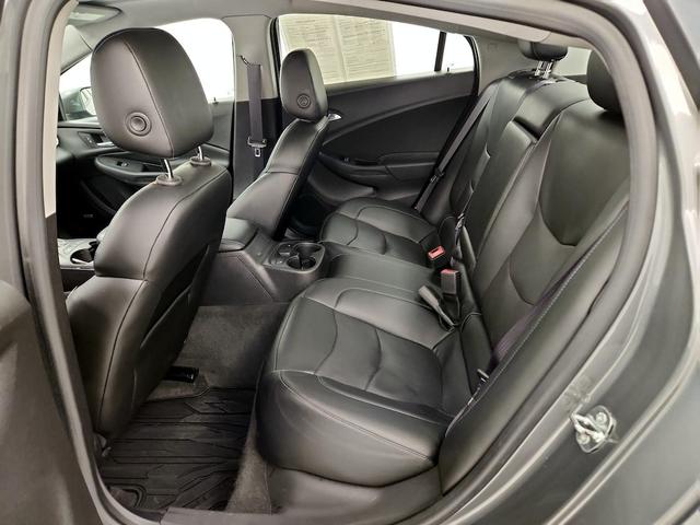 Photo of 2017 Silver Chevrolet Volt