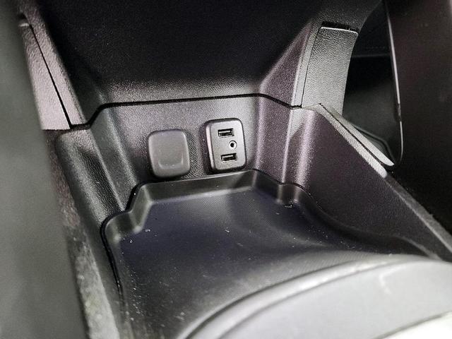 Photo of 2017 Silver Chevrolet Volt