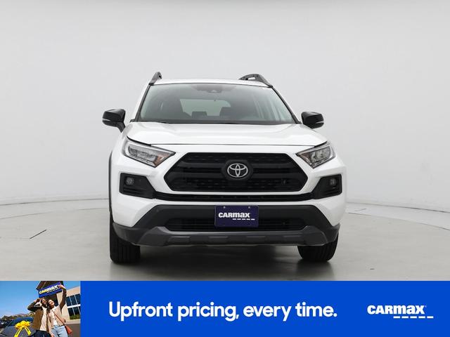 Photo of 2021 White Toyota RAV4