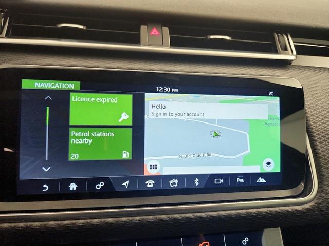 Photo of 2020 Black Land Rover Range Rover Velar