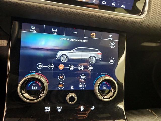 Photo of 2020 Black Land Rover Range Rover Velar