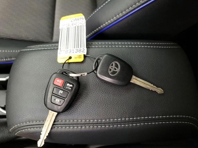 Photo of 2017 Gray Toyota Corolla