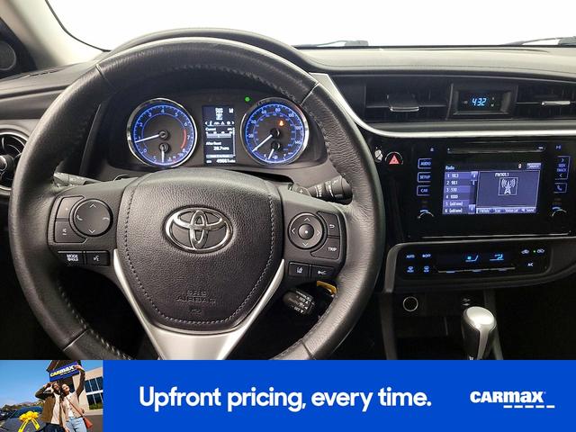 Photo of 2017 Gray Toyota Corolla