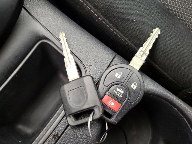 Photo of 2018 Black Nissan Sentra