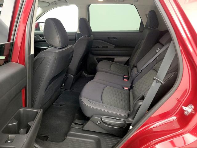 Photo of 2023 Red Nissan Pathfinder