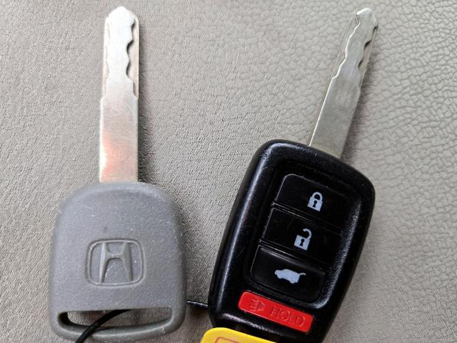 Photo of 2020 White Honda CR-V