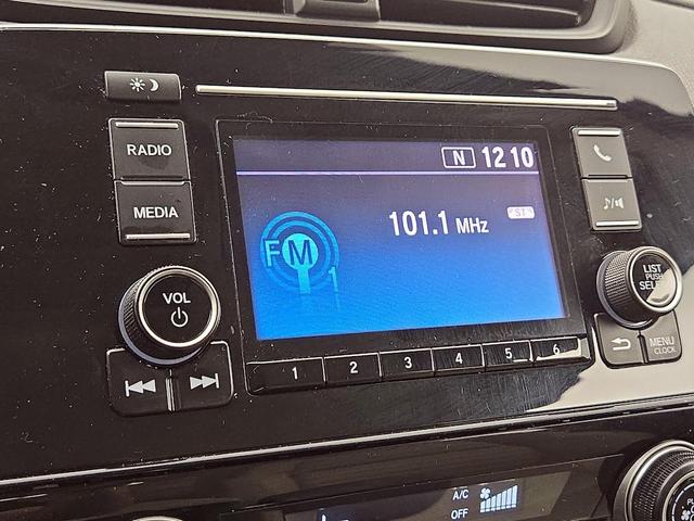 Photo of 2020 White Honda CR-V