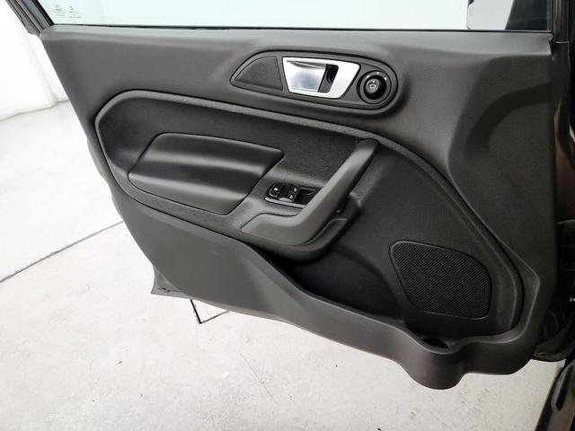 Photo of 2015 Gray Ford Fiesta