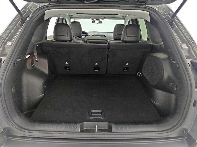 Photo of 2020 Gray Jeep Cherokee