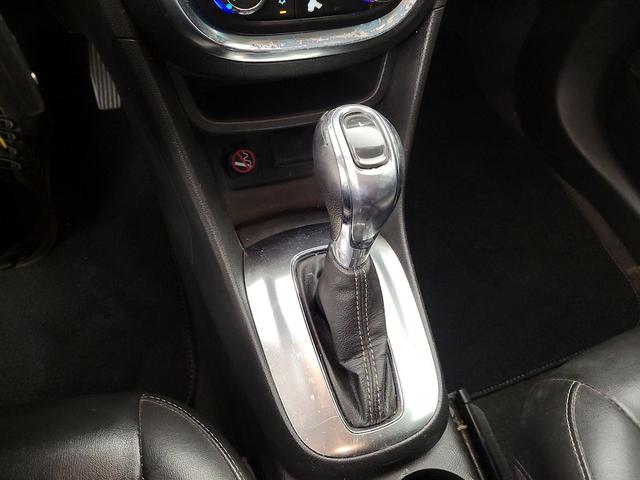 Photo of 2015 Red Buick Encore