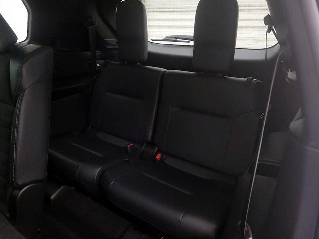 Photo of 2022 Silver Mitsubishi Outlander