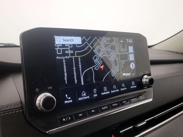 Photo of 2022 Silver Mitsubishi Outlander