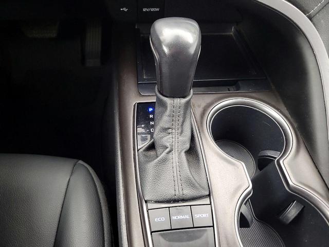 Photo of 2022 White Toyota Camry