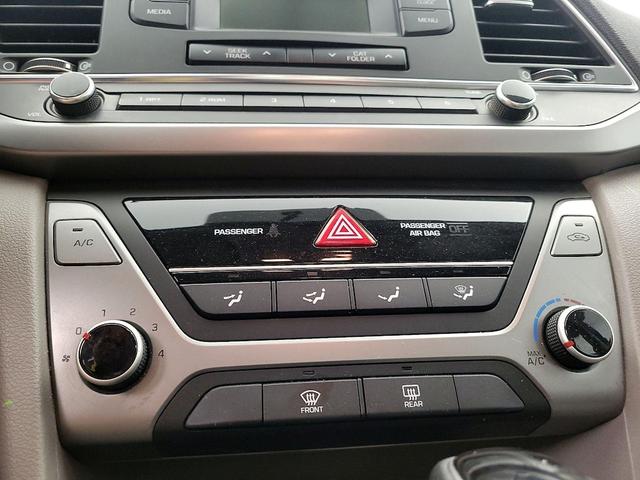 Photo of 2017 Blue Hyundai ELANTRA