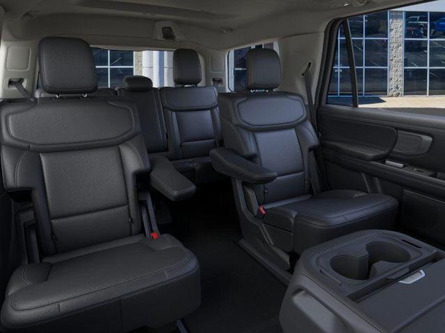 Photo of 2025 Agate Black Metallic Ford Expedition