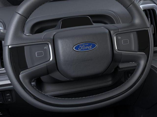 Photo of 2025 Agate Black Metallic Ford Expedition