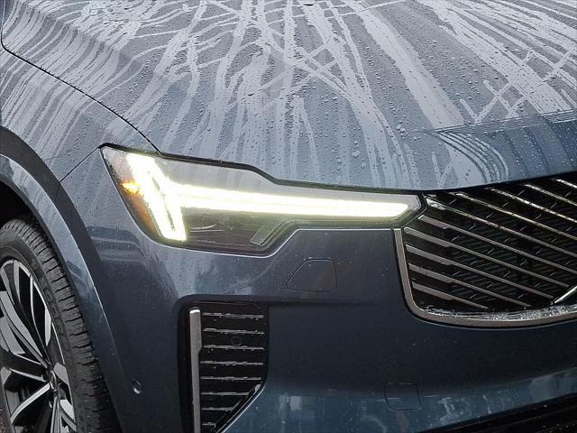 Photo of 2025 Denim Blue Metallic Volvo XC90