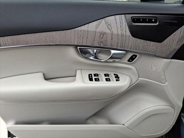 Photo of 2025 Denim Blue Metallic Volvo XC90