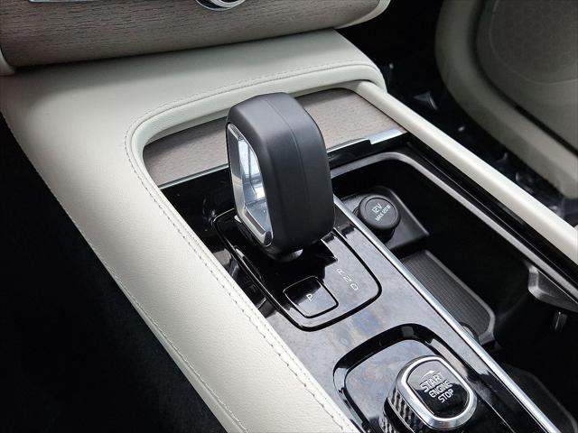 Photo of 2025 Denim Blue Metallic Volvo XC90