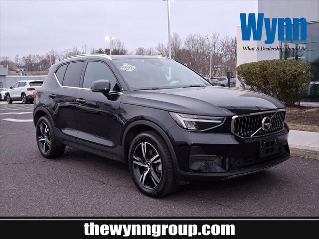 2025 Volvo XC40
