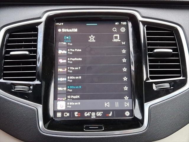 Photo of 2025 Onyx Black Metallic Volvo XC90