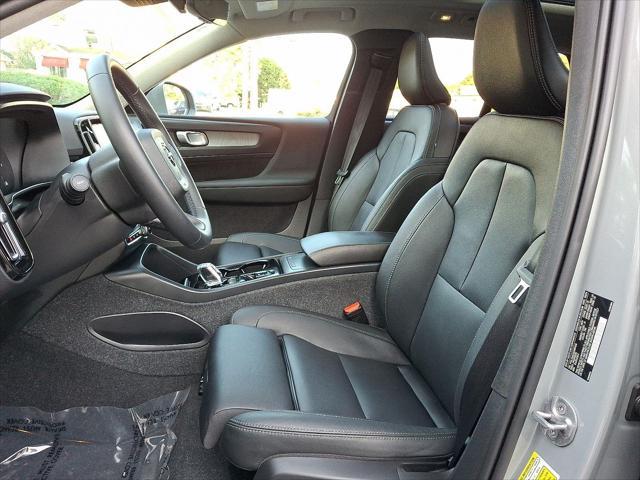 Photo of 2025 740/VAPOURGRYM Volvo XC40