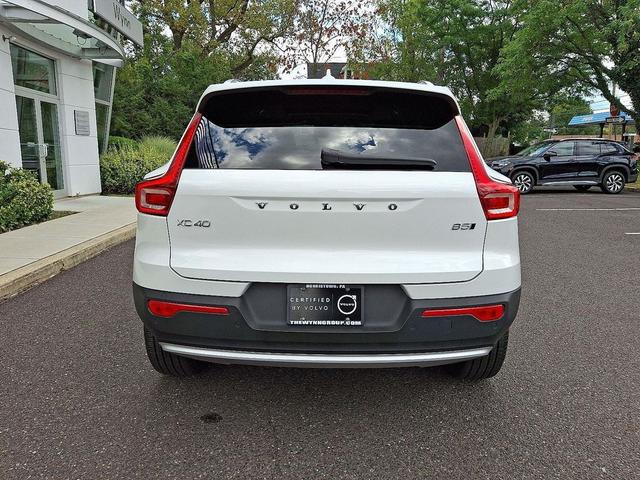 Photo of 2024 Crystal White Metallic Volvo XC40