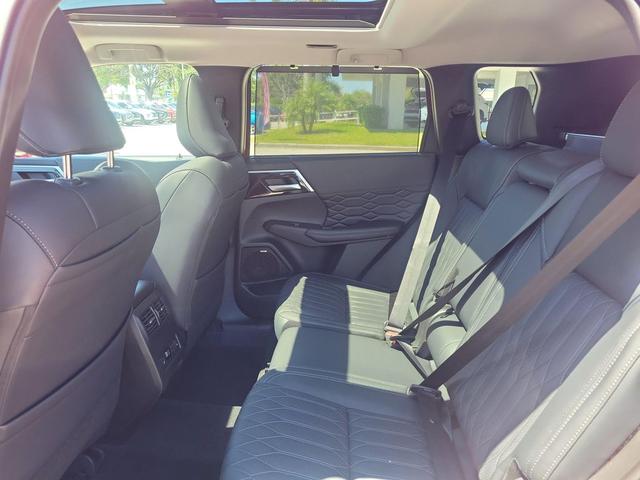 Photo of 2025 Red Diamond Mitsubishi Outlander