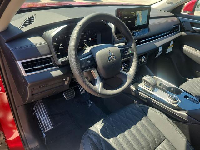 Photo of 2025 Red Diamond Mitsubishi Outlander