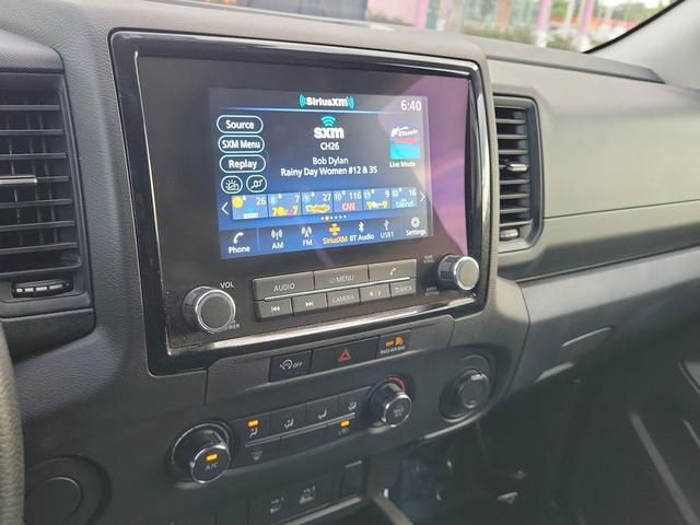 Photo of 2024 Glacier White Nissan Frontier