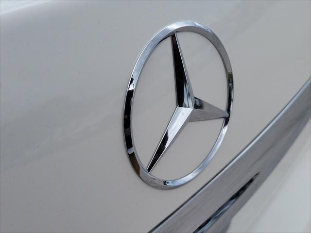 Photo of 2022 White Mercedes-Benz S-Class