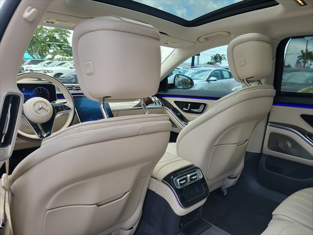 Photo of 2022 White Mercedes-Benz S-Class