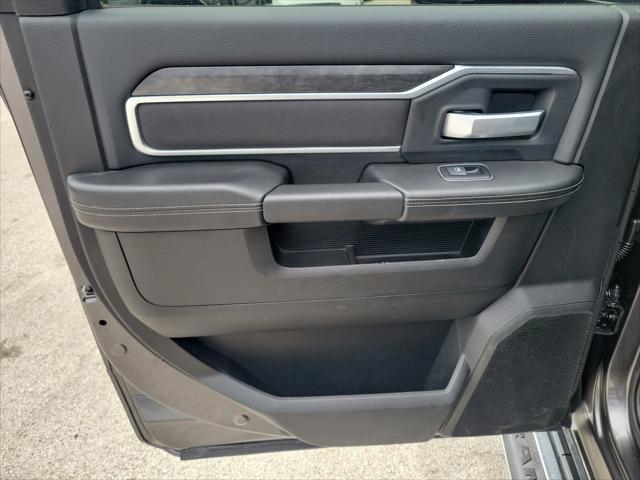 Photo of 2024 Granite Crystal Metallic Clearcoat RAM 2500