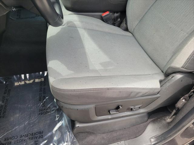 Photo of 2024 Granite Crystal Metallic Clearcoat RAM 2500