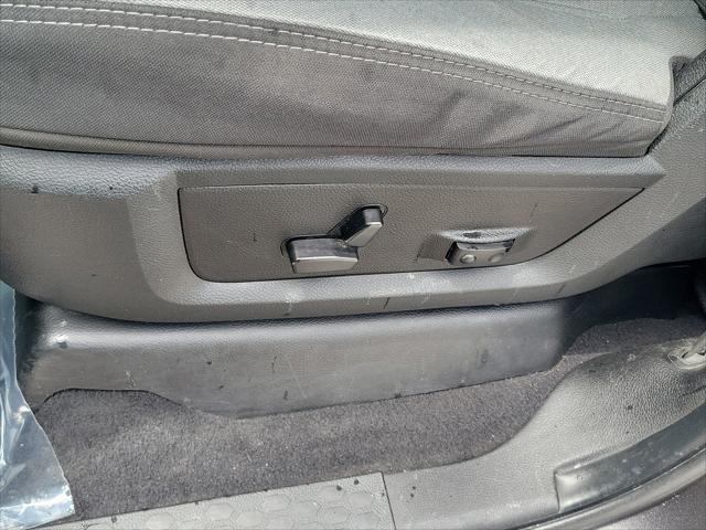 Photo of 2024 Granite Crystal Metallic Clearcoat RAM 2500