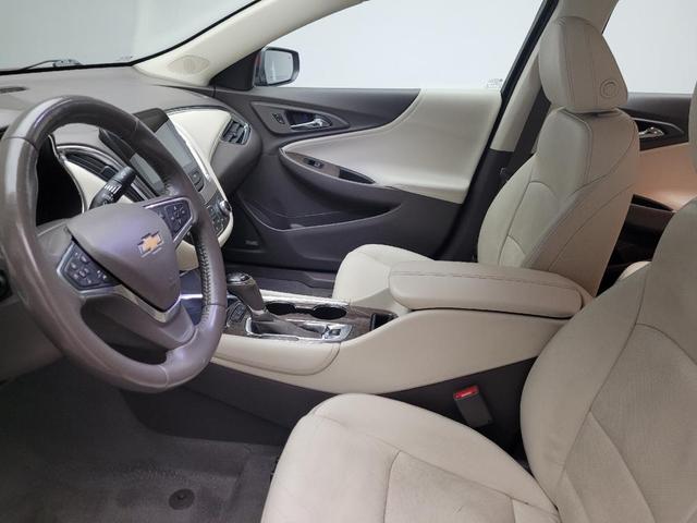 Photo of 2019 Cajun Red Tintcoat Chevrolet Malibu