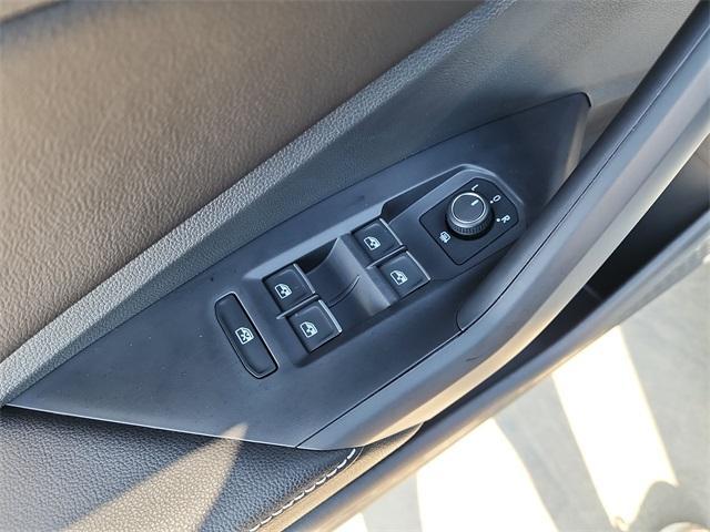 Photo of 2025 Alpine Grey Volkswagen Jetta