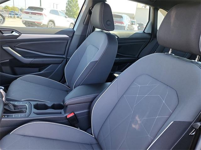 Photo of 2025 Alpine Grey Volkswagen Jetta