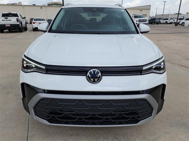 Photo of 2025 Pure White Volkswagen Taos