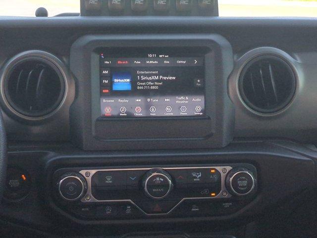Photo of 2022 Black Clearcoat Jeep Gladiator