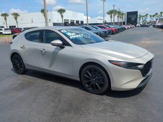 Photo of 2023 Platinum Quartz Metallic Mazda Mazda3
