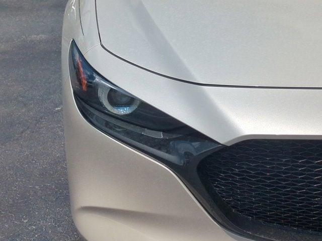 Photo of 2023 Platinum Quartz Metallic Mazda Mazda3