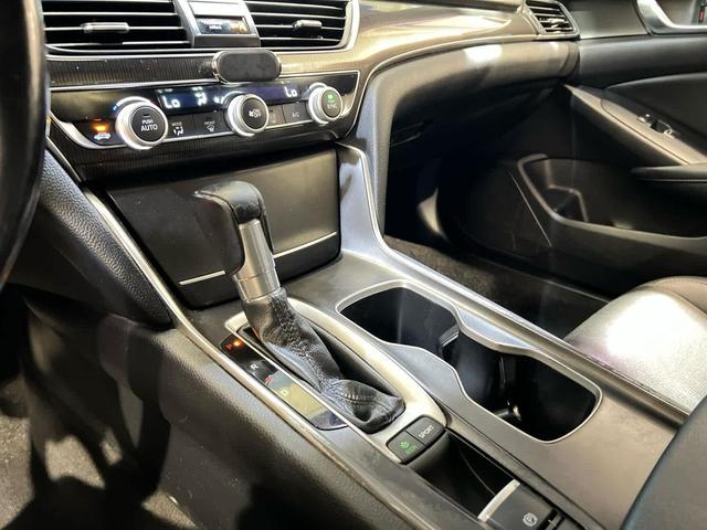 Photo of 2020 Still Night Pearl Honda Accord