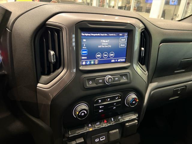 Photo of 2021 Silver Ice Metallic Chevrolet Silverado 1500