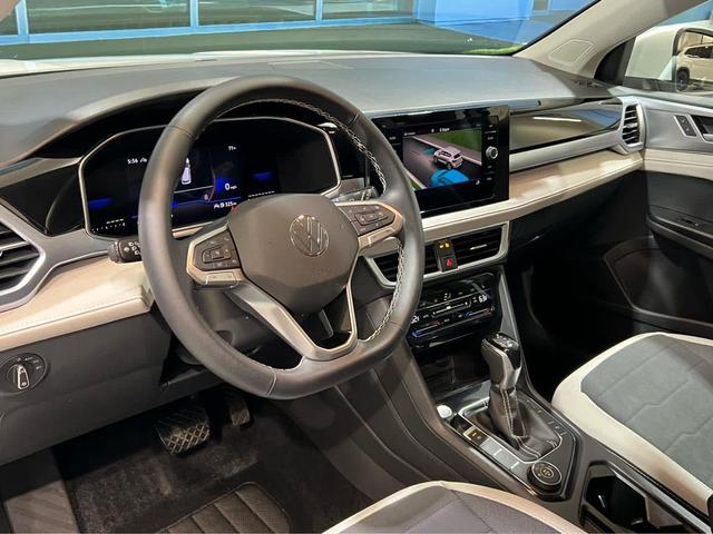 Photo of 2025 Pure White Volkswagen Taos