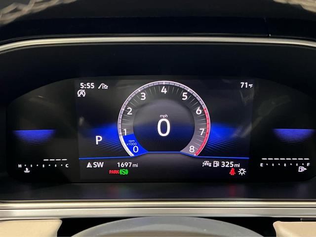 Photo of 2025 Pure White Volkswagen Taos
