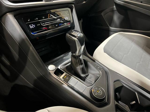 Photo of 2025 Pure White Volkswagen Taos
