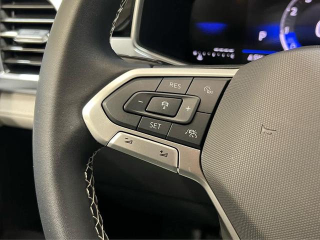 Photo of 2025 Pure White Volkswagen Taos